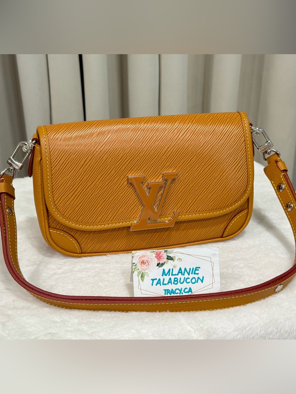 Louis Vuitton Buci in Epi Gold Honey Shoulder/Crossbody Bag